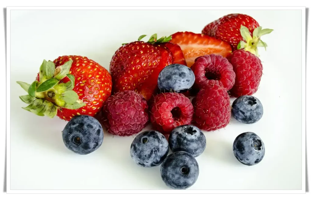 All vitamins in berries